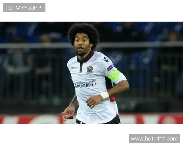 豪门足球风云中的传奇人物丹特与他的辉煌职业生涯探秘